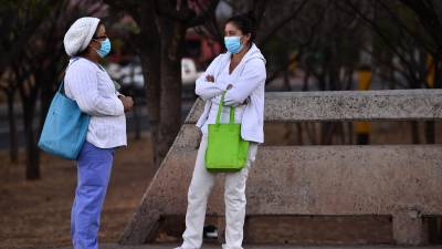 La representante de la Organización Panamericana de la Salud y la Organización Mundial de la Salud (OPS/OMS), Piedad Huerta, dijo que la pandemia ha afectado al mundo de “manera catastrófica”.