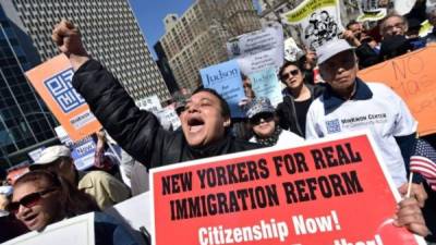 Los indocumentados en Estados Unidos exigen al Gobierno de Obama una reforma migratoria, los republicanos se oponen.