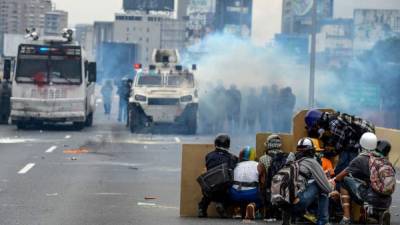 Los opositores llevan más de seis semanas protestando contra el gobierno de Nicolás Maduro. AFP.