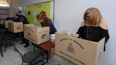 La fundación con sede en Florida recuerda que la actual tarjeta de identidad expira el 15 de mayo de 2020. / Foto EFE