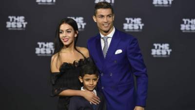 La primera aparición oficial de Georgina junto a Cristiano Ronaldo, todo apunta que se ha adueñado del corazón del jugador.