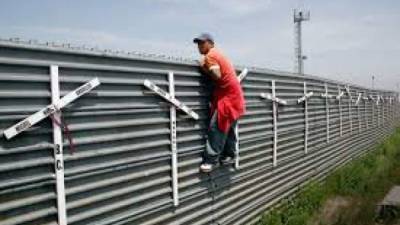 Miles de personas han muerto en el intento por cruzar la frontera hacia Estados Unidos.