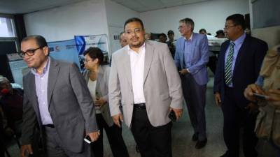 La Comisión Especial para el Proceso de Depuración y Transformación de la Policía Nacional entrega al Ministerio Público (MP) información de más de 500 agentes policiales para que sean investigados. Foto de archivo.