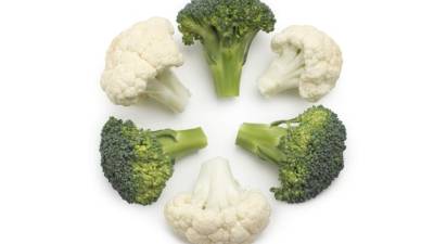 El brócoli y la coliflor contienen una sustancia anticangerígena.