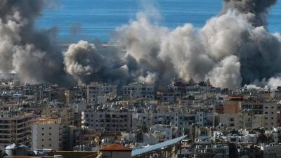 Israel bombardeó el distrito de Dahieh, Beirut, este martes, antes de anunciar un alto el fuego.