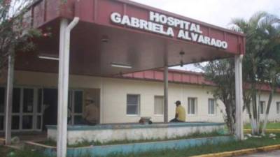 Autoridades de Salud están reunidas en el Hospital Gabriela Alvarado para conocer más detalles del caso.