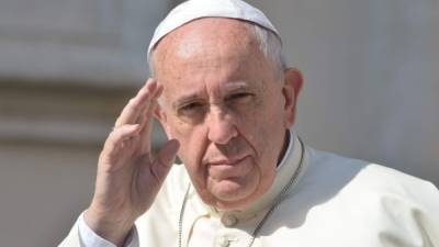 'Laudato si', es la primera encíclica que escribe el Papa por sí mismo, y en ella critica severamente a los grandes poderes económicos del mundo.