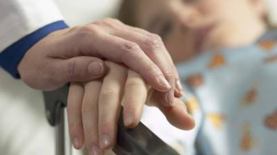 Estos hallazgos deben servir como alarma para los médicos, los pacientes y sus cuidadores sobre la necesidad crítica de atenerse al calendario recomendado de tratamiento.