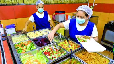 El sector de alimentos es uno de los que más escogen los emprendedores. Fotos: Melvin Cubas