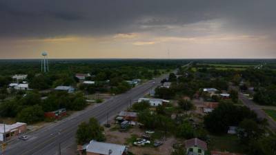 Suspenden revisión de vehículos en frontera de Texas