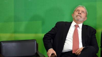 Un juez de Brasilia anuló hoy de forma cautelar el nombramiento del expresidente brasileño Luiz Inácio Lula da Silva como ministro de la Presidencia.