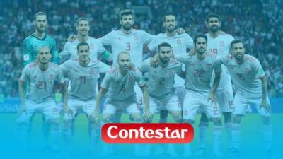 (top L-R) Spain's goalkeeper David De Gea, defender Sergio Ramos, defender Gerard Pique, midfielder Sergio Busquets, forward Diego Costa, (bottom L-R) forward David Silva, forward Lucas Vazquez, midfielder Andres Iniesta, defender Dani Carvajal, midfielder Isco and defender Jordi Alba pose before the Russia 2018 World Cup Group B football match between Iran and Spain at the Kazan Arena in Kazan on June 20, 2018. / AFP PHOTO / Roman Kruchinin / RESTRICTED TO EDITORIAL USE - NO MOBILE PUSH ALERTS/DOWNLOADS