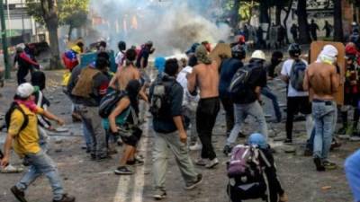 Los adversarios del presidente Nicolás Maduro comenzarán este mediodía la 'gran toma de Venezuela', con bloqueos de vías neurálgicas de cada ciudad. Foto AFP/Archivo