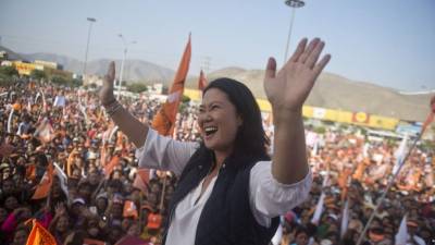 Keiko Fujimori aventaja con seis puntos a Pedro Pablo Kuczynski, según los sondeos. Foto: AFP/Ernesto Benavides