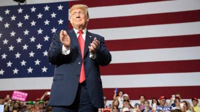 Trump concentra ahora sus esfuerzos en limitar la inmigración legal hacia Estados Unidos./AFP