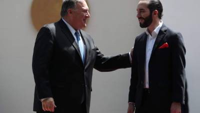 El presidente de El Salvador, Nayib Bukele, recibe al secretario de Estado de Estados Unidos, Mike Pompeo. EFE