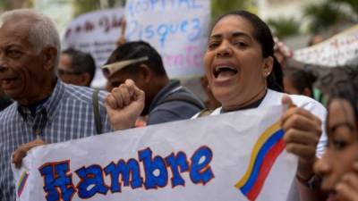 Los venezolanos continúan manifestándose contra el Gobierno de Maduro por la escasez de alimentos y medicinas./AFP.