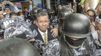 El expresidente salvadoreño Francisco Flores se entregó el pasado viernes a la justicia de su país.