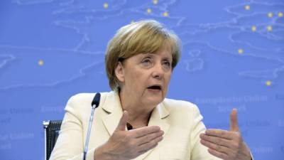 La canciller alemana, Angela Merkel sigue liderando la lista de Forbes.