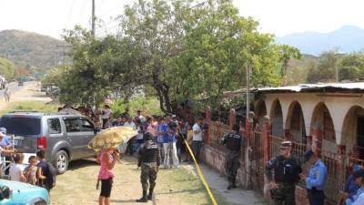 Los familiares y vecinos se sorprendieron al escuchar el tiroteo.