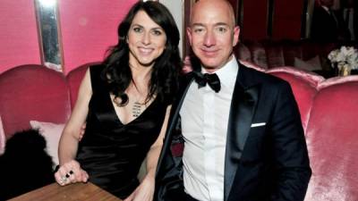 Jeff Bezos y MacKenzie se casaron en 1993 y tienen cuatro hijos.