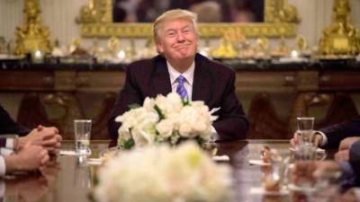 Trump decretó el cierre de las fronteras a la migración ilegal y los refugiados.