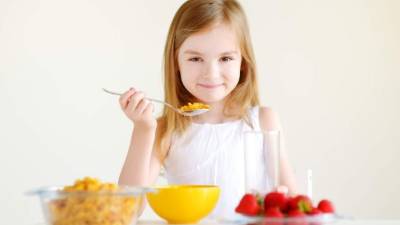 El desayuno proporciona a su cuerpo el combustible que este necesita a través de los alimentos.