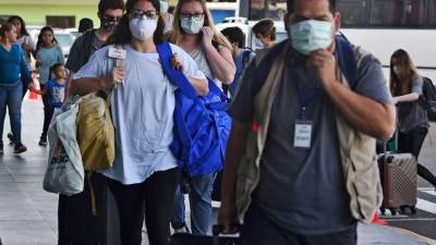 Según la última actualización del Programa Monetario 2020-2021, el PIB disminuirá por la contracción del consumo e inversión privada, así como en las exportaciones de bienes y servicios. AFP