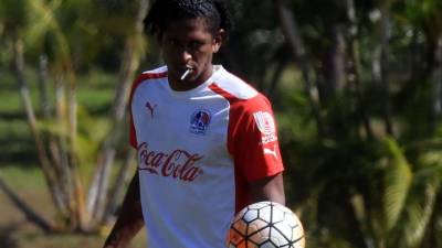 Carlo Costly en el entrenamiento de este sábado del Olimpia. Foto Juan Salgado