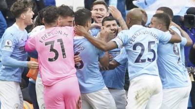 Sergio Agüero se despidió a lo grande del Manchester City. Foto AFP.