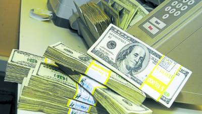 Los ingresos que captará el Estado por la colocación de bonos soberanos automáticamente se traducen en deuda externa, afirma el Fosdeh.