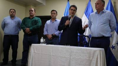 El Presidente Juan Orlando Hernández durante la presentación del nuevo titular de la SAG, Santiago Ruiz.