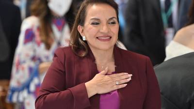 Xiomara Castro de Zelaya, primera mujer en la historia política de Honduras en asumir la Presidencia de la República.