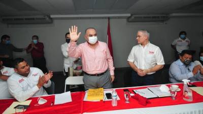 Fotografía muestra a Alexander López Orellana (alcalde de El Progreso, Yoro, secretario del Partido Liberal) y a Yani Rosenthal (presidente del PLH y excandidato presidencial), cuyos nombres fueron incluidos en la nueva Lista Engel publicada por Estados Unidos.