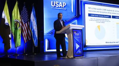 Ricardo Berckemeyer, cofundador de Cintana Alliance, dijo en el auditorio de la Torre Universitaria Jorge Emilio Jaar que todos los estudiantes de USAP tendrán acceso al modelo educativo, investigaciones y herramientas académicas que ofrece la Universidad Estatal de Arizona.