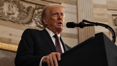 El presidente de Estados Unidos, Donald Trump, prometió este lunes durante su discurso de investidura renombrar el ‘golfo de México’ como ‘golfo de América’ y “retomar” el Canal de Panamá, reiterando así algo que ya adelantó desde que ganó las elecciones en noviembre pasado.