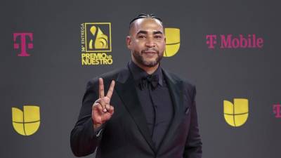 Fotografía de archivo fechada el 22 de febrero de 2024 del cantante puertorriqueño Don Omar posando durante la alfombra Premio Lo Nuestro de la música latina.