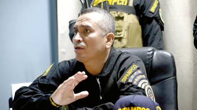 <b><span class=mln_uppercase_mln>Policía.</span></b> Jairo Ramos es el jefe regional de la Dipampco.
