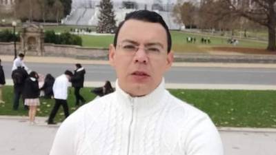 Luis Fernando Triminio Chavarría se desempeñaba como fiscal auxiliar en el Centro Integrado (Cein) en la ciudad de La Ceiba. En su oficina cometió el acto, según la Fiscalía.