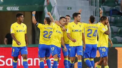 Choco Lozano fue titular en el empate 1-1 del Cádiz ante Elche.