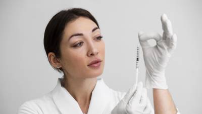 Las inyecciones para aclarar la piel son “un problema de salud pública mundial que requiere atención urgente”, señaló la Organización Mundial de la Salud (OMS).