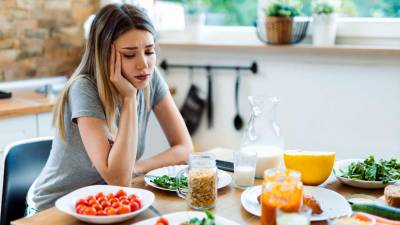 <i><b>Algunas personas con trastornos alimentarios también sufren ansiedad, depresión o dependencia de drogas.</b></i>