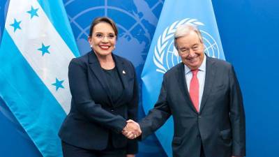 La presidenta de Honduras, Xiomara Castro, y el secretario general de la ONU, António Guterres.