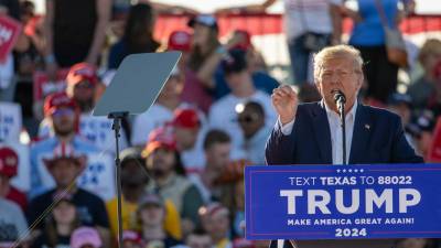 Trump relanzó su campaña con un masivo evento en Waco, Texas, el fin de semana.