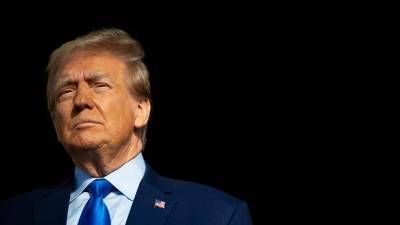 Trump se presentará este lunes en un tribunal de Nueva York para testificar en el juicio civil por fraude en su contra.