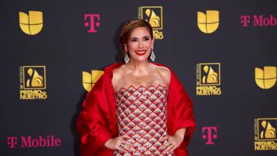 Angélica Vale en la alfombra magenta de Premio Lo Nuestro 2024.