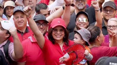 Rixi Moncada en la marca del Día de los Trabajadores en Tegucigalpa.