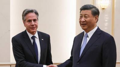 El secretario de Estado de EEUU, Antony Blinken, se reunió este lunes con el presidente de China, Xi Jinping.