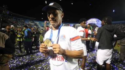 Pedro Troglio se metió en la historia del fútbol hondureño al convertirse en el entrenador con más títulos en la Liga Nacional.
