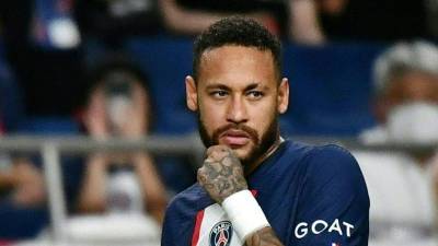 Medios franceses han informado que el PSG planea vender al crack brasileño Neymar.